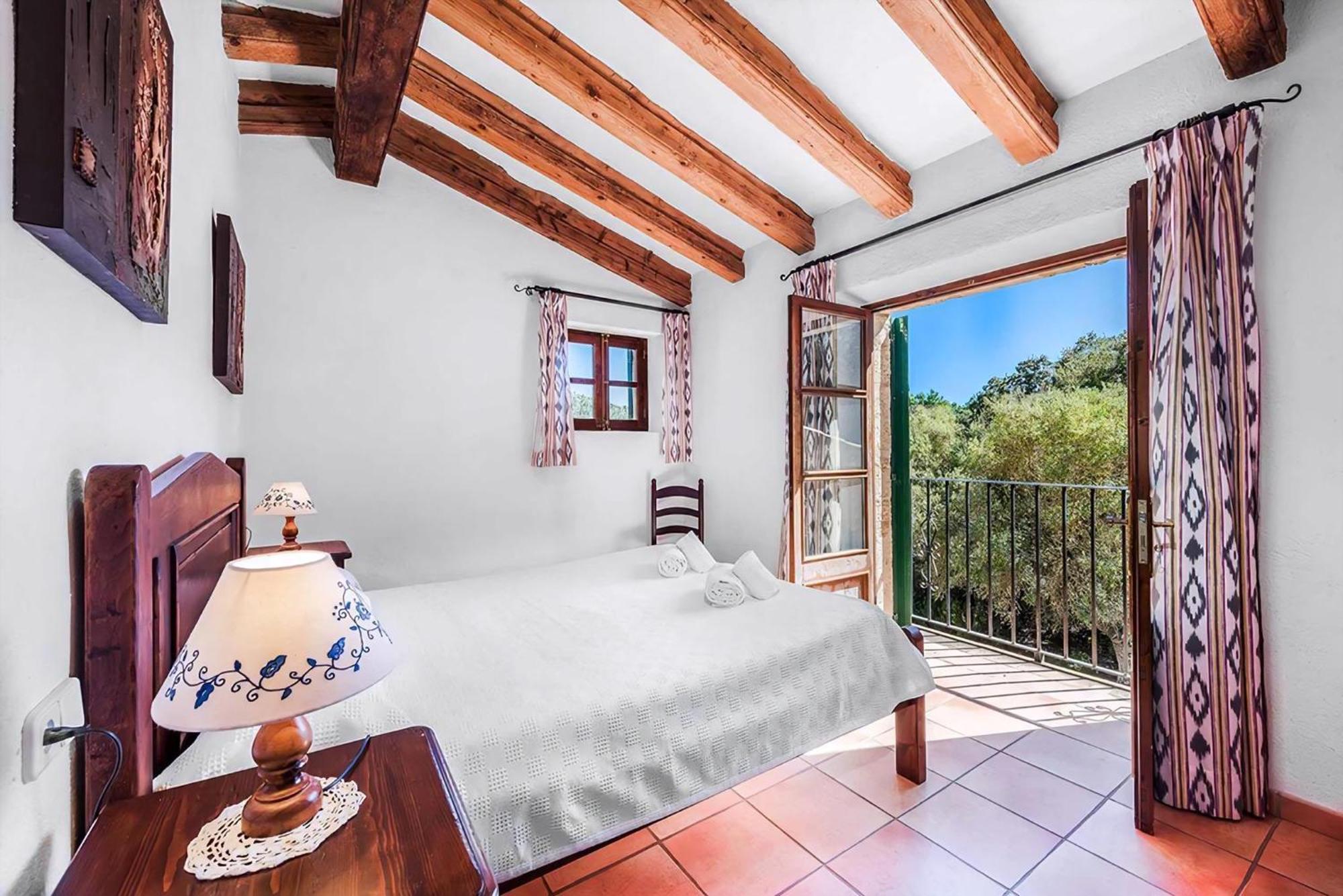 Ferienhaus Tomas Mit Pool In Cala Sant Vicenc